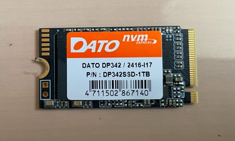 NEC LAVIE Direct N15(S)ノートパソコンのSSDとメモリーを増設して高速化!